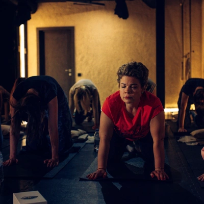 Кундалини йога с проектом Sangeeta